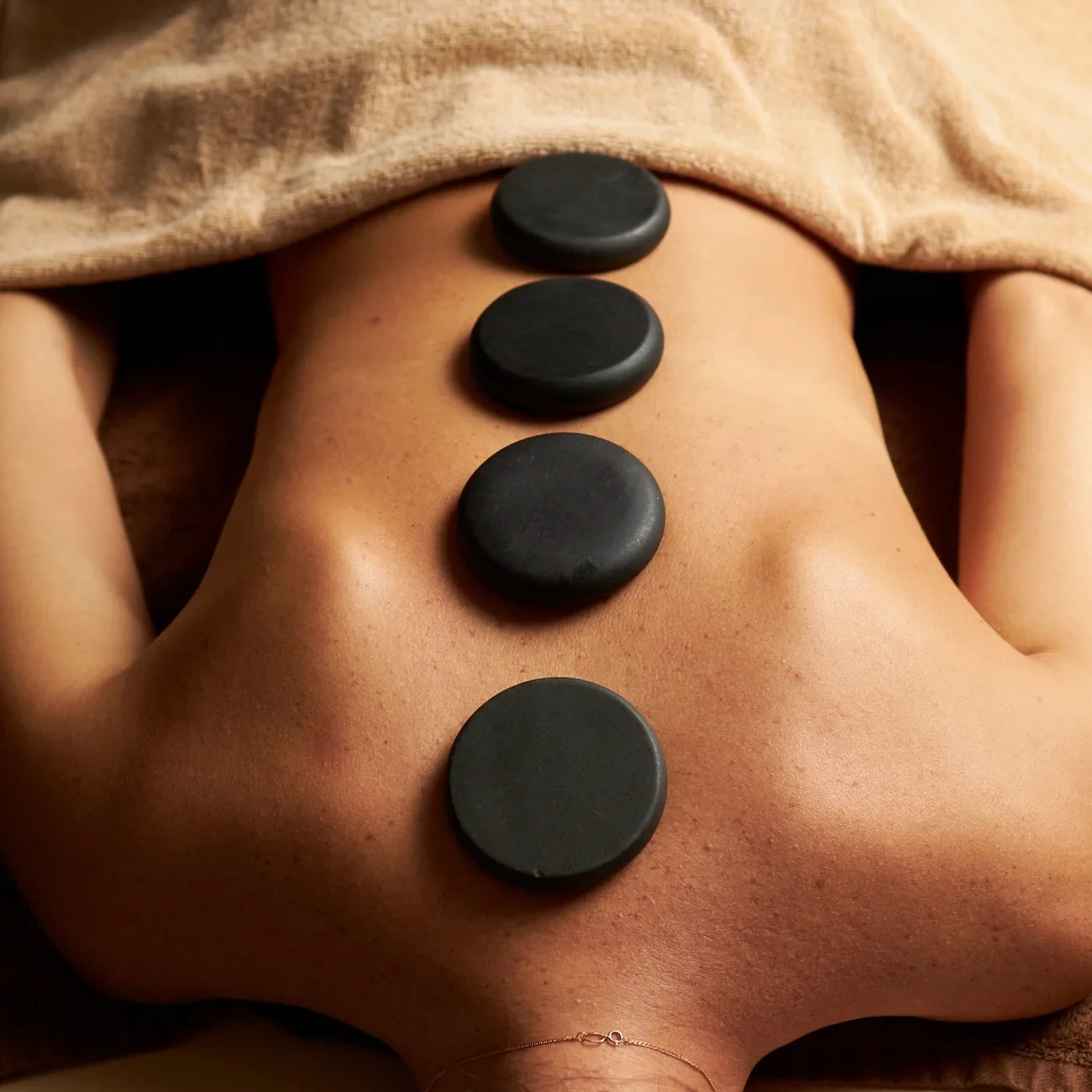 Hot Stone Enjoyment Massage