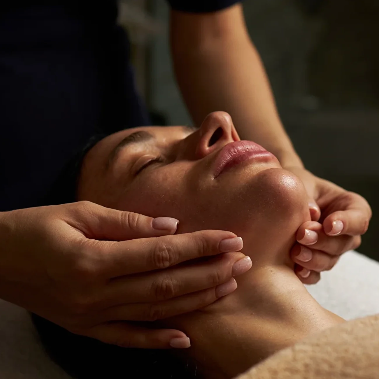 Izil Diamond Mineralizing Facial